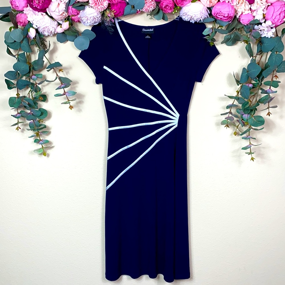 •connected• Navy {v-neck} [vintage-look] Midi Dress w/ White |Starburst| Detail